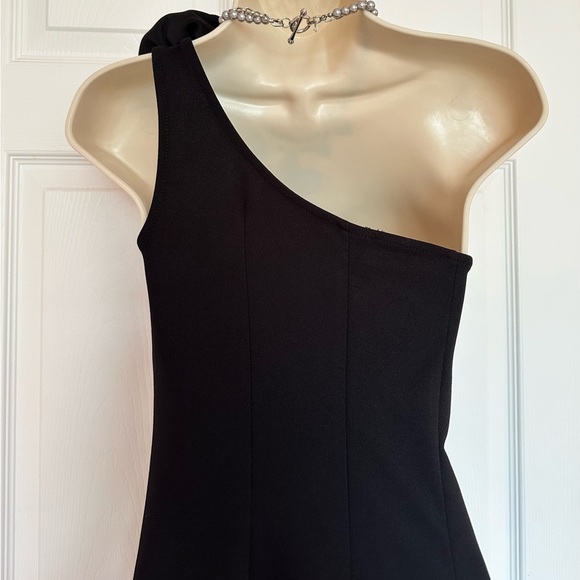 Black Asymmetrical One Shoulder Cocktail Gown - Picture 3 of 6